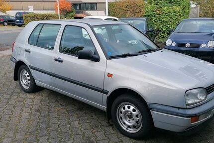 VW Golf 110.000 km 3.400 &euro; friedrichsdorf 61381