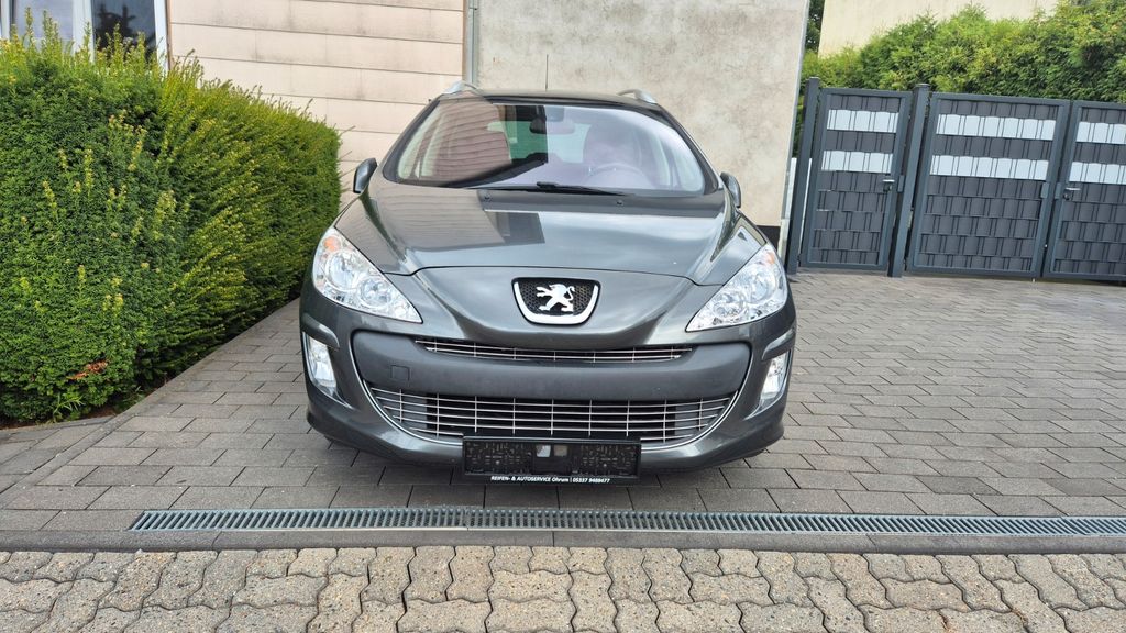 Peugeot 308 40.589 km 5.950 &euro; Wolfenbüttel 38304