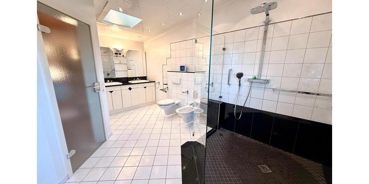 Reihenhaus Heilbronn Kernstadt - 4.5 Zimmer, 174 m&sup2;, 2.375&euro; | Angebot:24821085