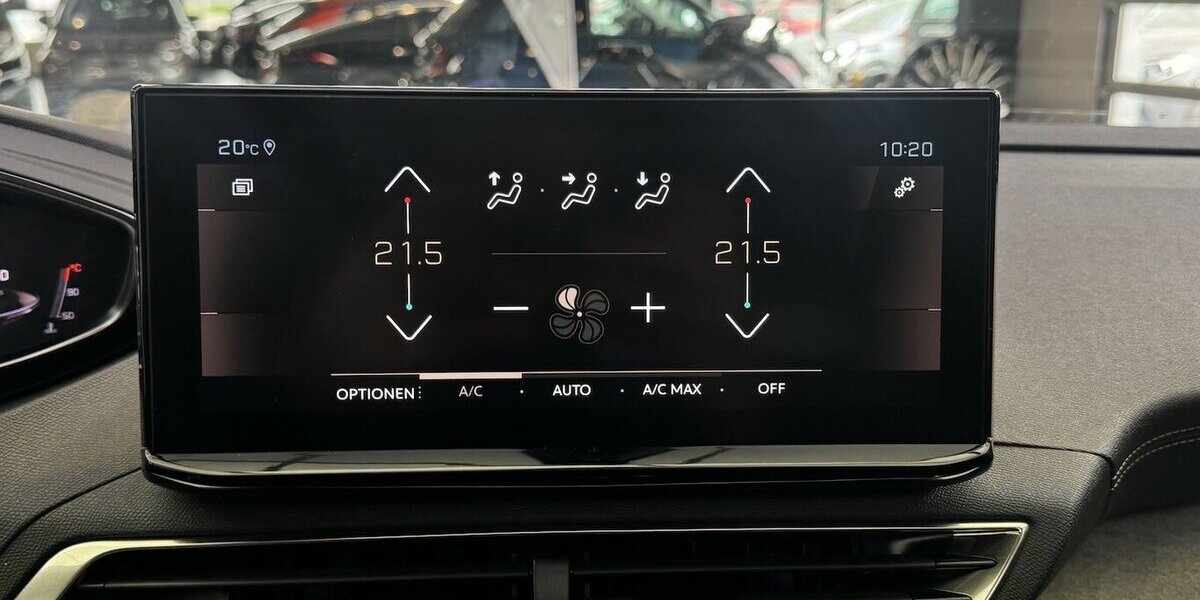 Peugeot 5008 GT 130 BlueHDi 1.Hand Panorama 7 Sitze 29.300 km 27.590 &euro; Lich 35423