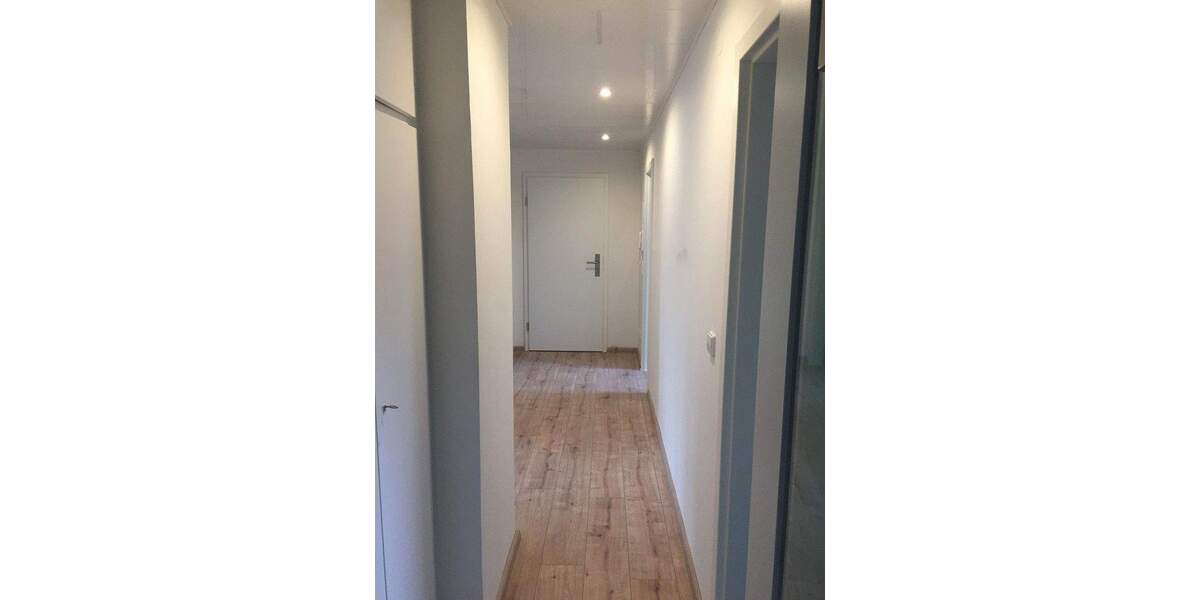 Etagenwohnung Walldorf - 3 Zimmer, 90 m&sup2;, 329.000&euro; | Angebot:25696030