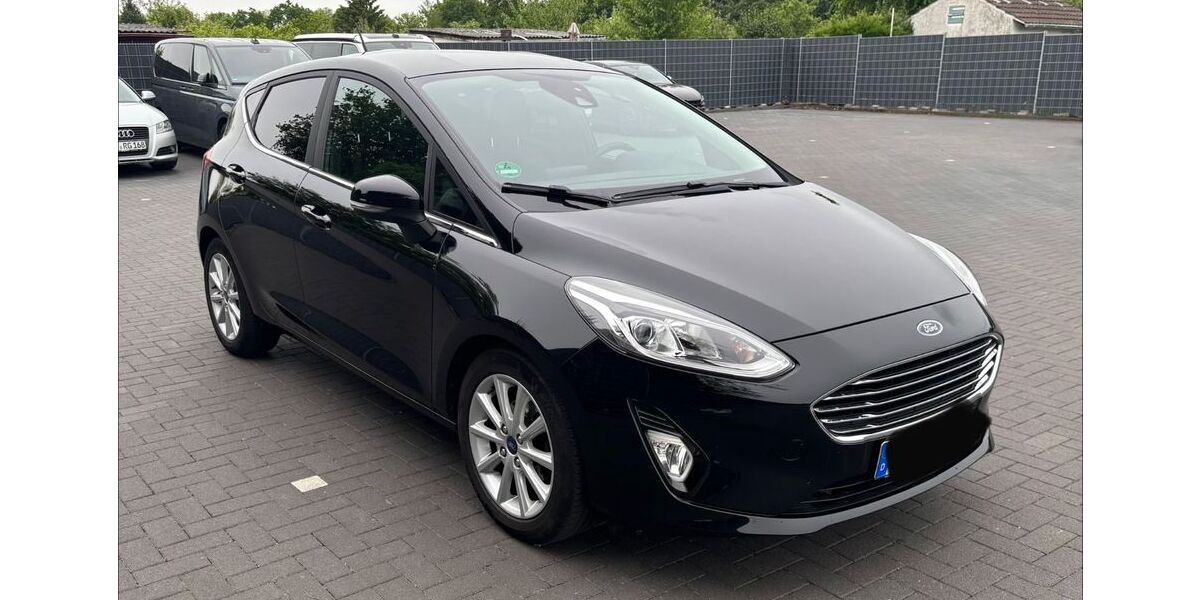 Ford Fiesta 79.000 km 9.999 &euro; Krefeld 47800