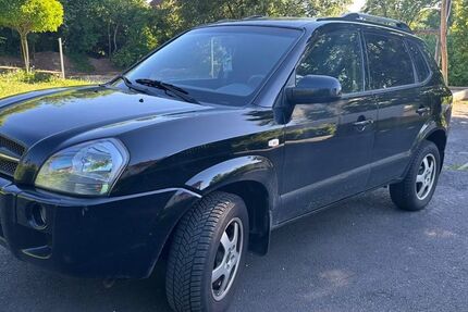 Hyundai TUCSON 124.000 km 4.200 &euro; Spangenberg 34286