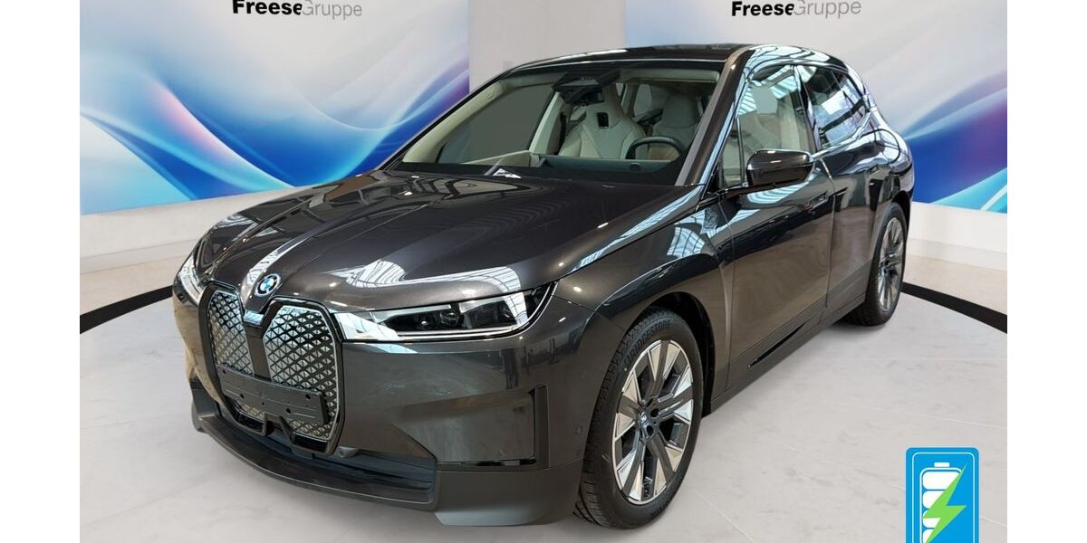 BMW iX 6.277 km 73.900 &euro; Oldenburg 26135