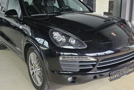 Porsche Cayenne 276.000 km 12.900 € Neckartailfingen 72666
