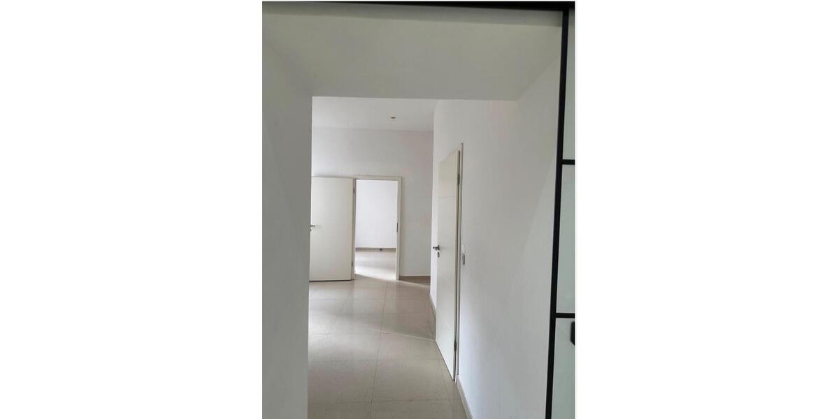 Erdgeschoßwohnung Essen Stadtbezirk IV - 5 Zimmer, 100 m&sup2;, 1.050&euro; | Angebot:25457248