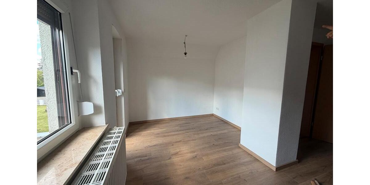 Einfamilienhaus Elsterwerda - 4 Zimmer, 90 m&sup2;, 1.100&euro; | Angebot:26675340