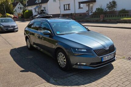 Skoda Superb 167.600 km 17.500 &euro; Gernsbach 76593