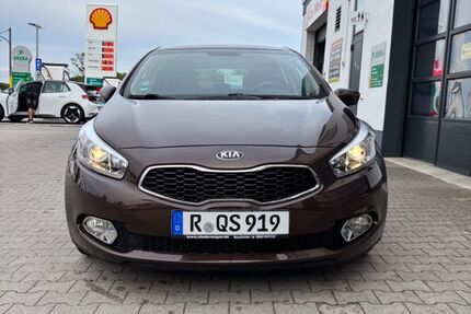 Kia ceed / Ceed 74.975 km 8.600 &euro; Nittendorf 93152