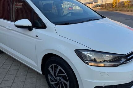 VW Touran 144.259 km 14.999 &euro; Aalen 73431
