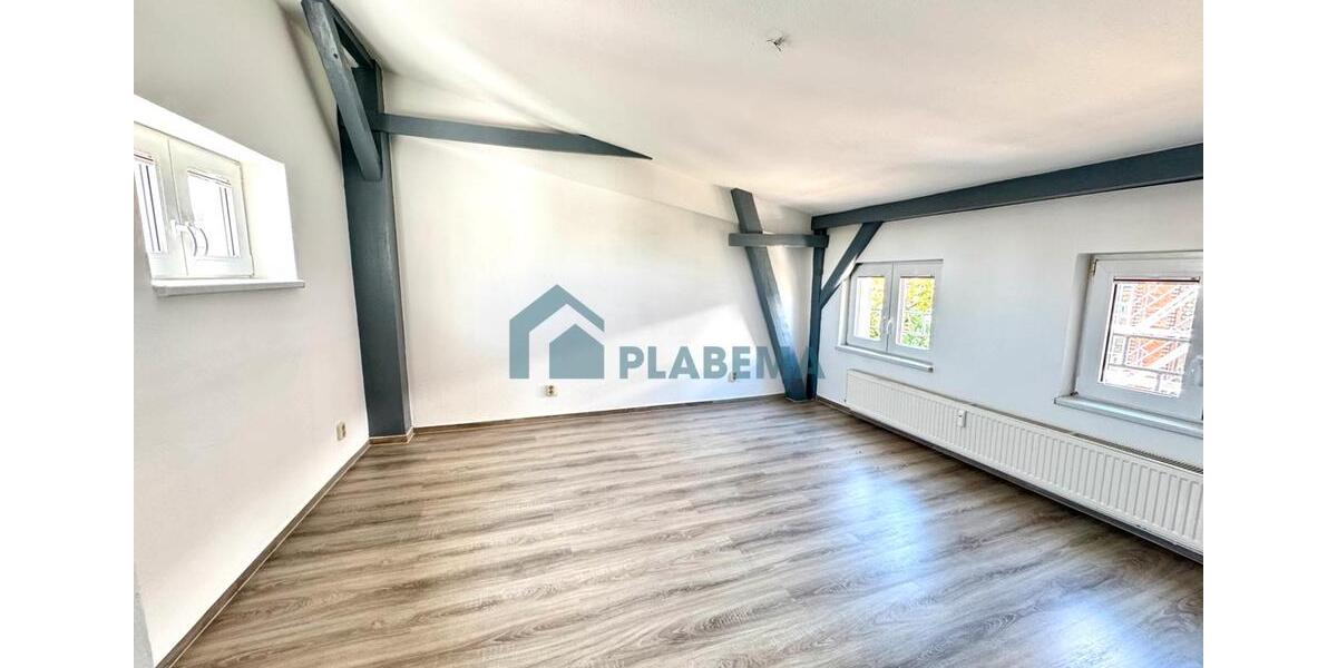 Dachgeschoßwohnung Schwerin - 3 Zimmer, 65 m&sup2;, 820&euro; | Angebot:26548645