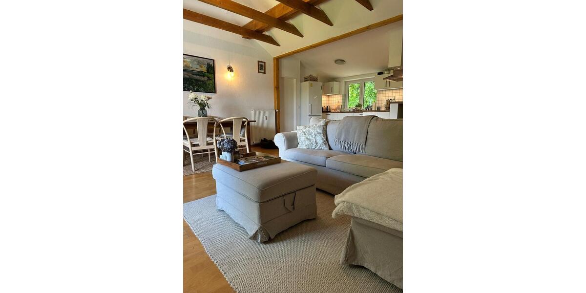 Dachgeschoßwohnung Rosengarten - 1 Zimmer, 65 m&sup2;, 925&euro; | Angebot:25638995