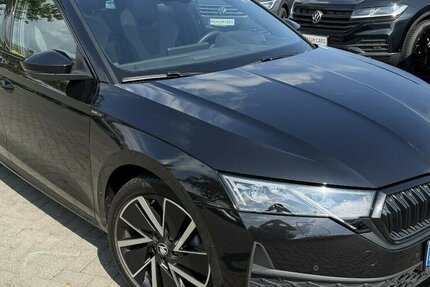 Skoda Octavia 2.0TDI Sportline ACC Pano HUD 360º LED 39.614 km 29.980 &euro; Falkensee 14612