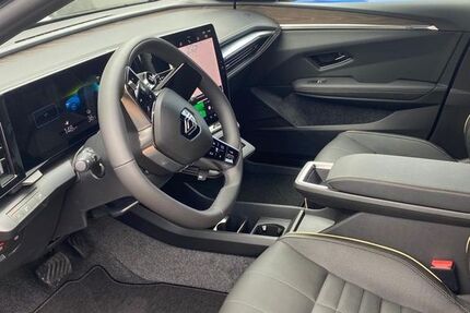 Renault Megane E-TECH 17.800 km 27.500 &euro; Hallerndorf 91352