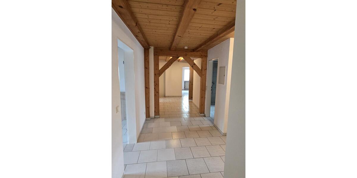 Einfamilienhaus Engen - 15.5 Zimmer, 377 m&sup2;, 660.000&euro; | Angebot:26941474