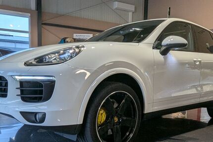 Porsche Cayenne 47.000 km 59.990 &euro; Bekond 54340