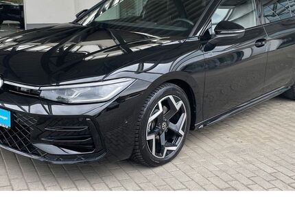 VW Passat Variant 9.896 km 48.990 &euro; Frankfurt (Oder) 15234