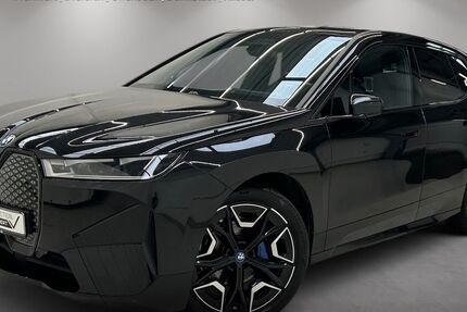 BMW iX 17.187 km 52.880 € Dreieich-Sprendlingen 63303