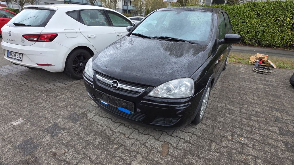 Opel Corsa 238.000 km 1.650 &euro; Hochheim 65239