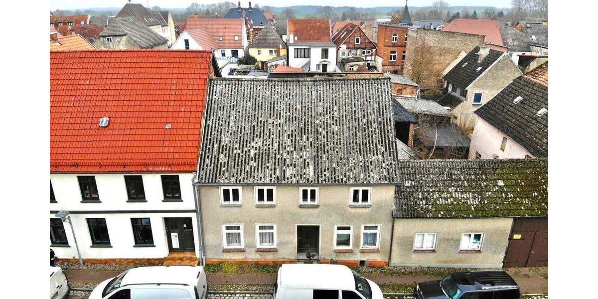 Mehrfamilienhaus, Wohnhaus Gnoien - 7 Zimmer, 109 m&sup2;, 19.900&euro; | Angebot:26128155
