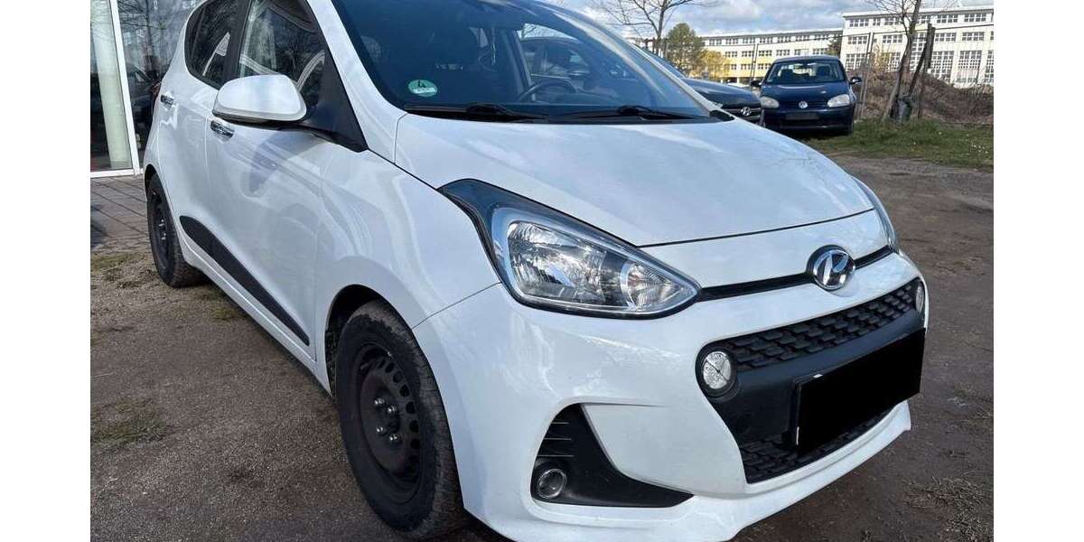 Hyundai i10 60.000 km 9.790 &euro; Willmering 93497