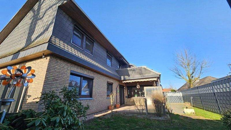 Mehrfamilienhaus, Wohnhaus Ganderkesee Schierbrok - 7 Zimmer, 210 m&sup2;, 435.000&euro; | Angebot:25738604
