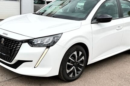 Peugeot 208 98.000 km 13.900 &euro; Calw 75365