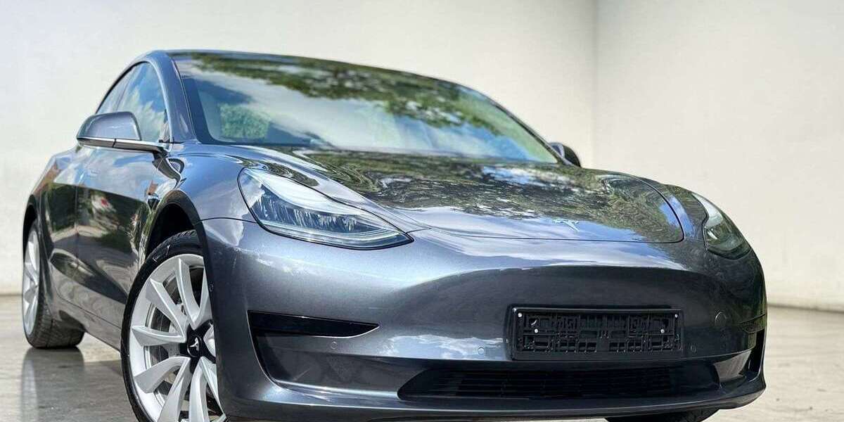 Tesla Model 3 36.973 km 19.999 &euro; Potsdam 14482