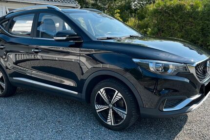 MG ZS 69.100 km 12.450 &euro; Lüneburg 21335