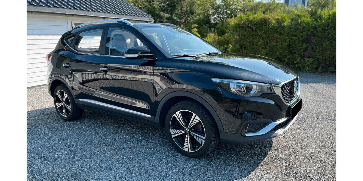 MG ZS 69.100 km 12.450 &euro; Lüneburg 21335