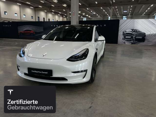 Tesla Model 3 53.330 km 31.400 &euro; Hanau 63457