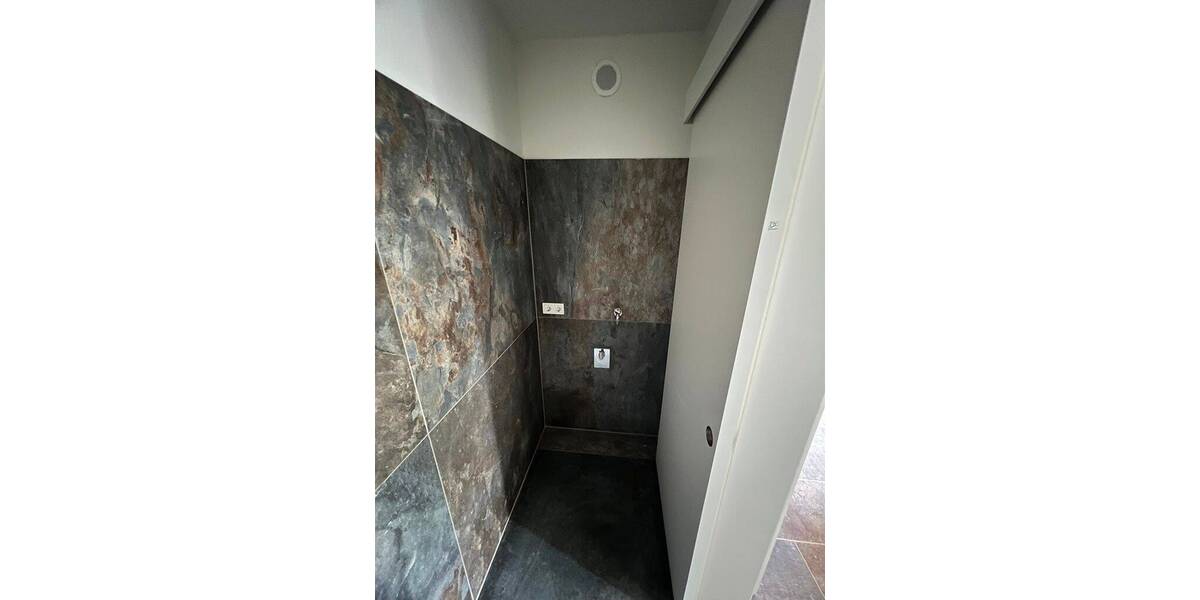 Etagenwohnung Erfurt Hochheim - 4 Zimmer, 130 m&sup2;, 2.190&euro; | Angebot:26851170