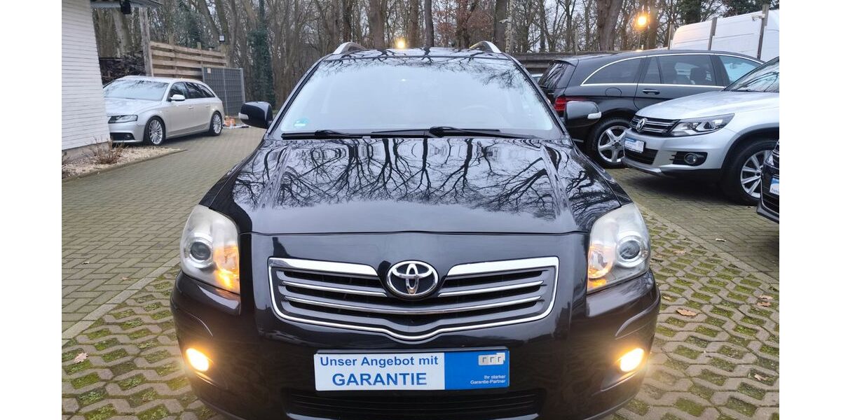 Toyota Avensis 263.537 km 3.999 &euro; Hatten 26209