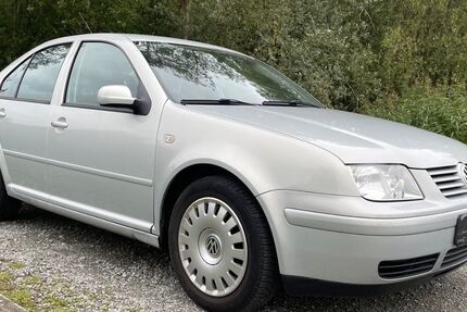 VW Bora 136.000 km 2.390 € Bremen 28197