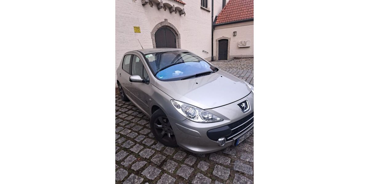 Peugeot 307 170.000 km 870 &euro; München 81539