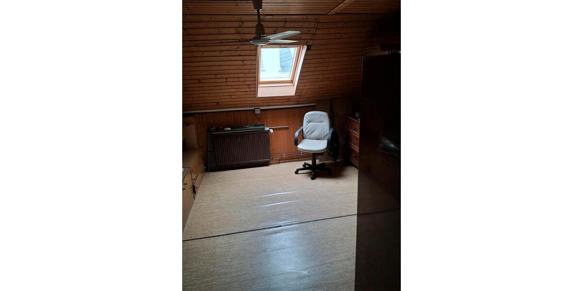 Reihenhaus Werdau - 5 Zimmer, 100 m&sup2;, 65.000&euro; | Angebot:24829937