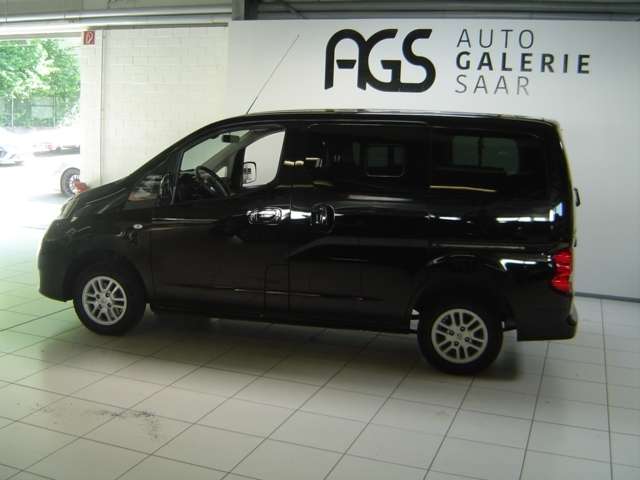 NV200