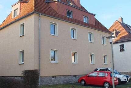 1 ZKB + Balkon in Zwickau-Auerbach, Dachgeschoss-Wohnung mit EBK 1 zimmer