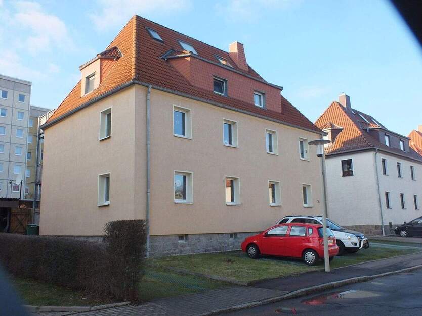 1 ZKB + Balkon in Zwickau-Auerbach, Dachgeschoss-Wohnung mit EBK 1 zimmer