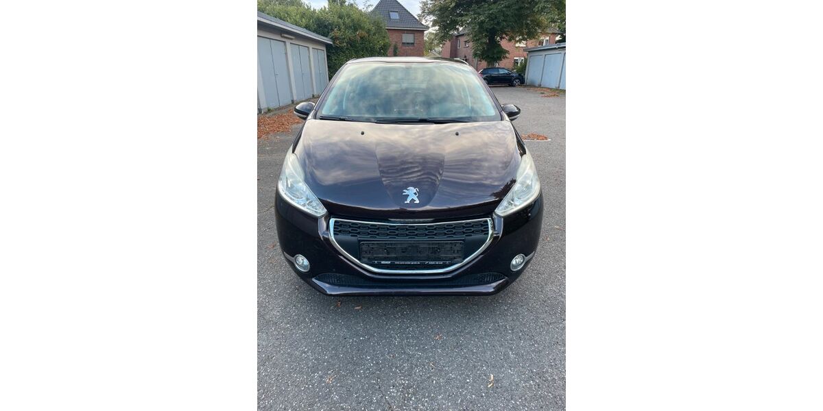 Peugeot 208 106.802 km 5.500 &euro; Kleve 47533
