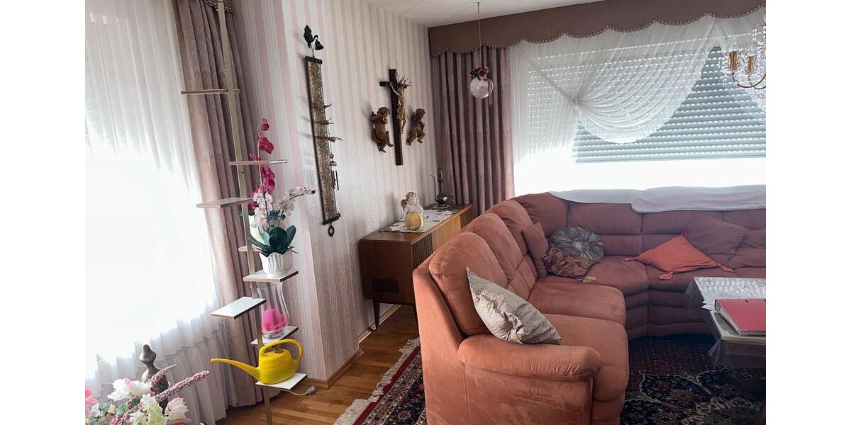 Einfamilienhaus Burkardroth - 6 Zimmer, 180 m&sup2;, 1.200&euro; | Angebot:26628083