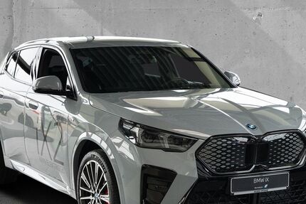 BMW iX2 2.500 km 58.898 € Schwerin 19057