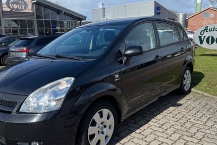 Toyota Corolla Verso 86.370 km 6.490 &euro; Bad Segeberg 23795