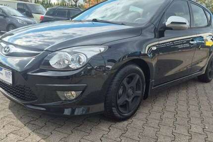 Hyundai i30 76.873 km 6.499 € Essen 45326