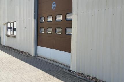 Gewerbehalle in Altwarmbüchen , Nähe A 2 Center , A2-- A7 zimmer