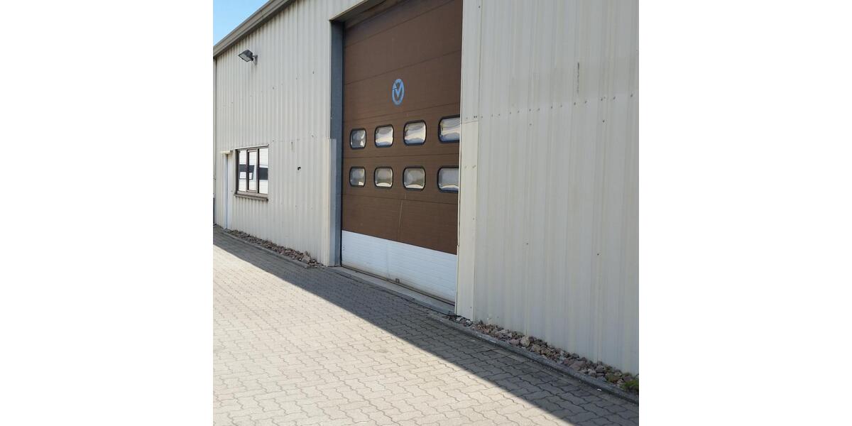 Gewerbehalle in Altwarmbüchen , Nähe A 2 Center , A2-- A7 zimmer