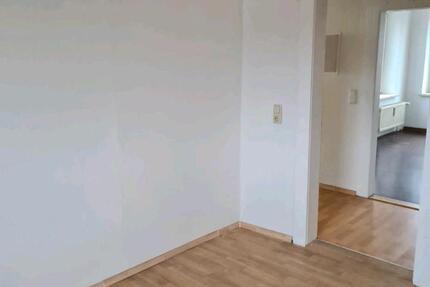 Wohnung Helmbrechts - 3 Zimmer, 70 m&sup2;, 490&euro; | Angebot:25402271