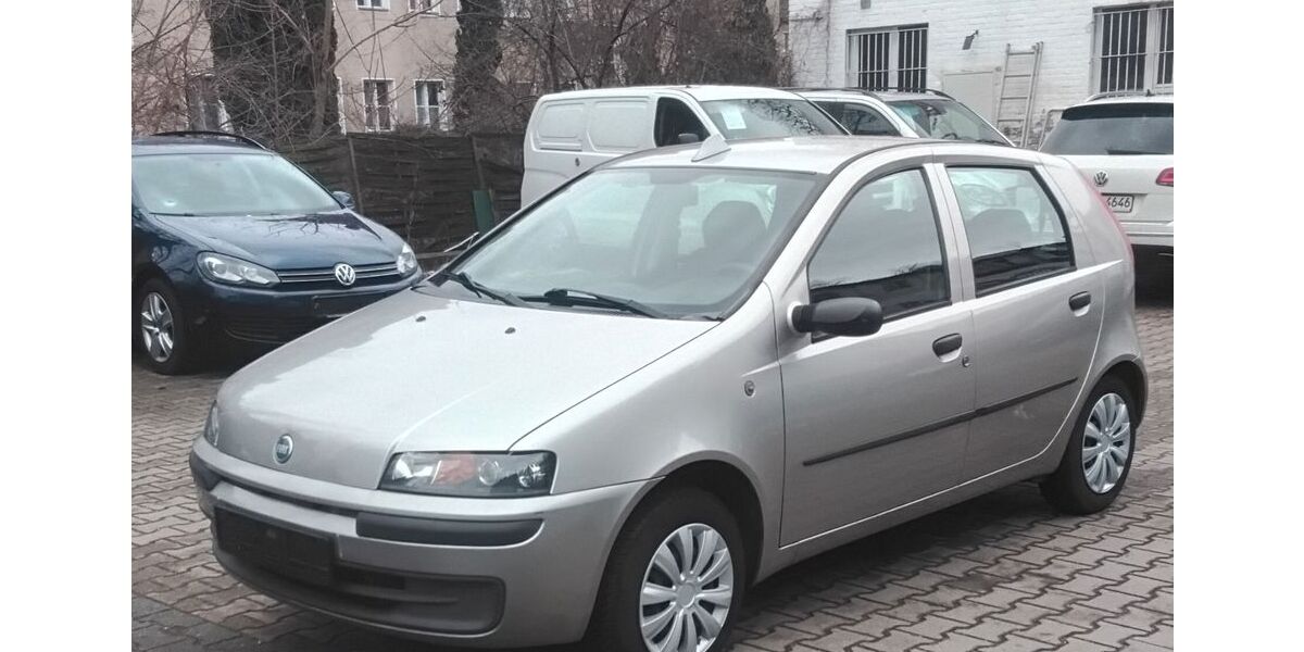 Fiat Punto 109.900 km 2.650 &euro; Berlin 13409