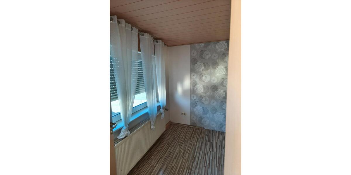 Einfamilienhaus Simmern/Hunsrück Hunsrück - 6 Zimmer, 120 m&sup2;, 160.000&euro; | Angebot:26007839