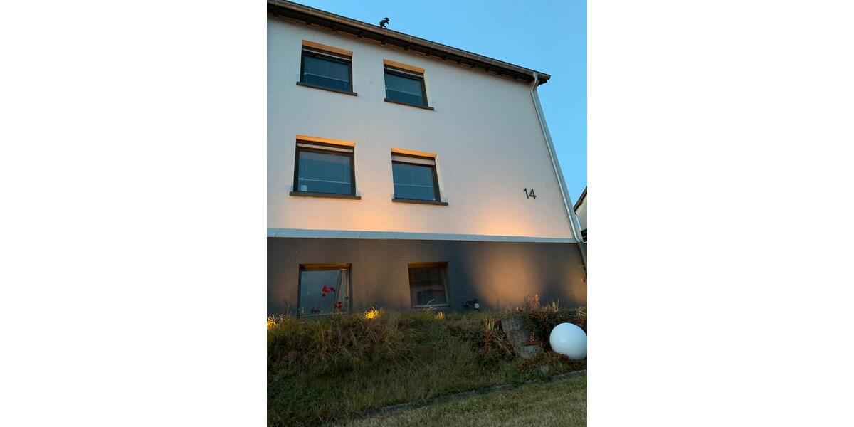 Doppelhaushälfte Sulzbach (Saar) - 4 Zimmer, 105 m&sup2;, 1.200&euro; | Angebot:24780402